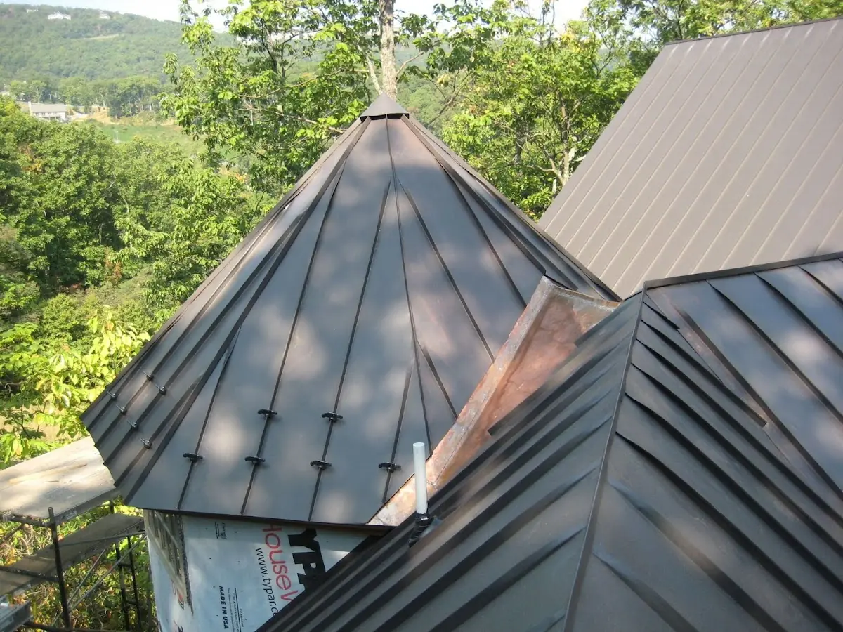 Professional Roof Tarp Installation by Craftsman Roofing in Quail Run
